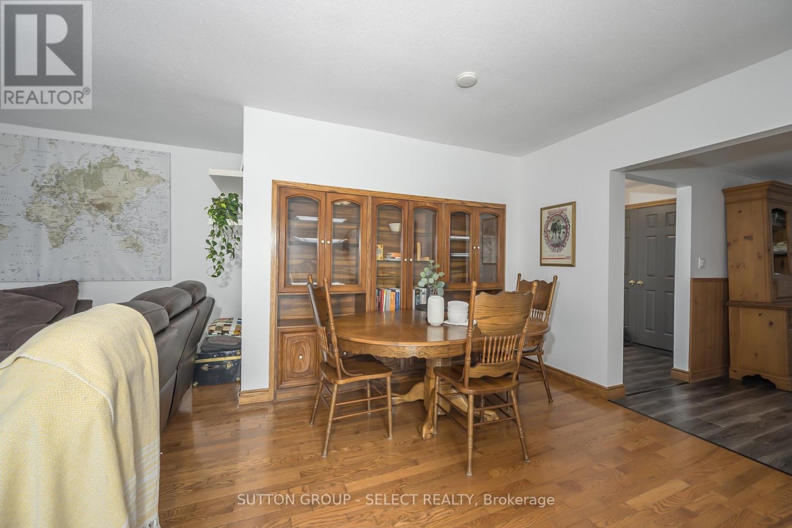 15342 Plover Mills Road, Middlesex Centre, Ontario  N0M 2A0 - Photo 7 - X12826202