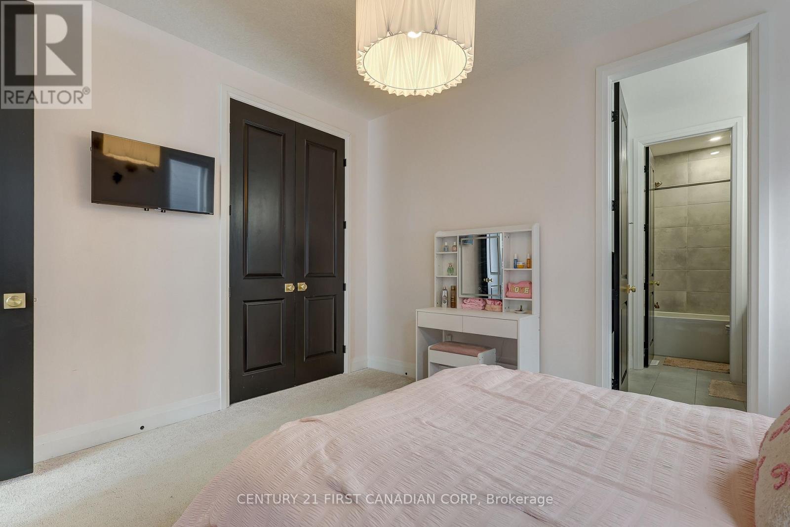 2505 Kains Road, London South, Ontario  N6K 0C8 - Photo 29 - X12826290