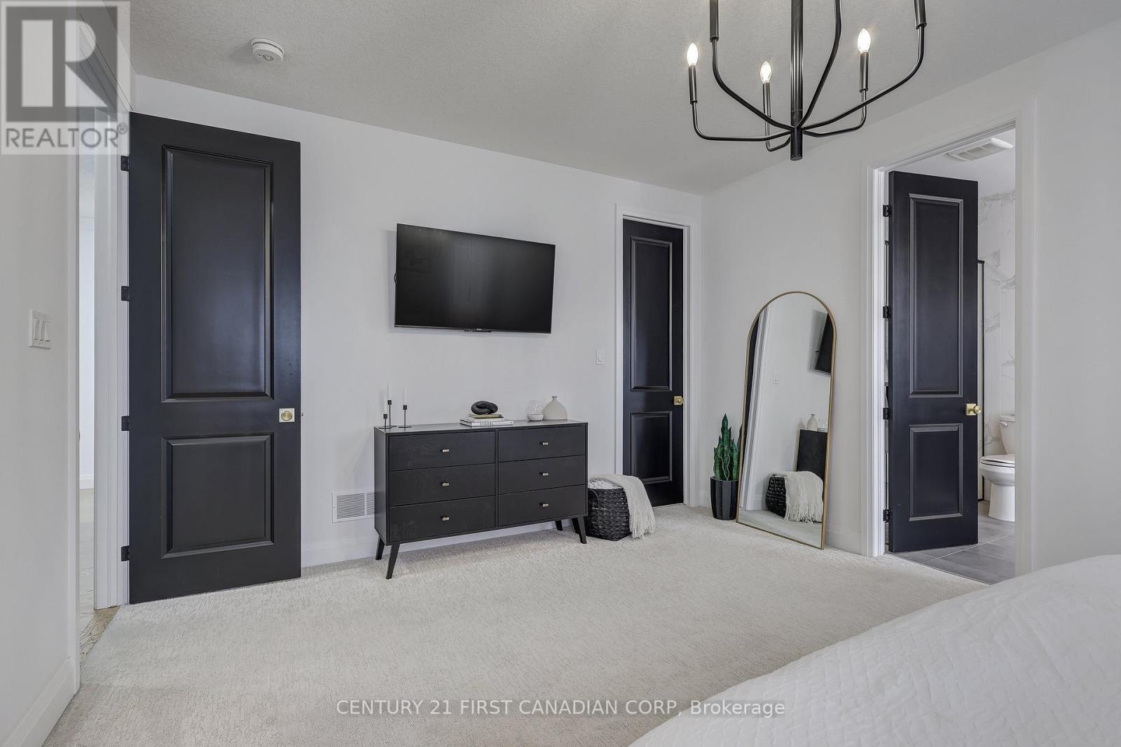 2505 Kains Road, London South, Ontario  N6K 0C8 - Photo 36 - X12826290