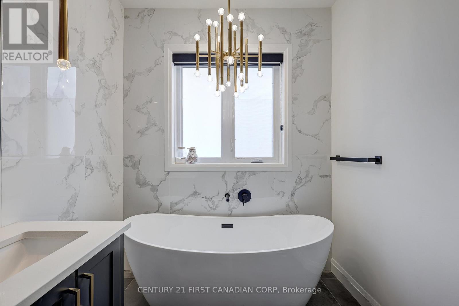 2505 Kains Road, London South, Ontario  N6K 0C8 - Photo 38 - X12826290