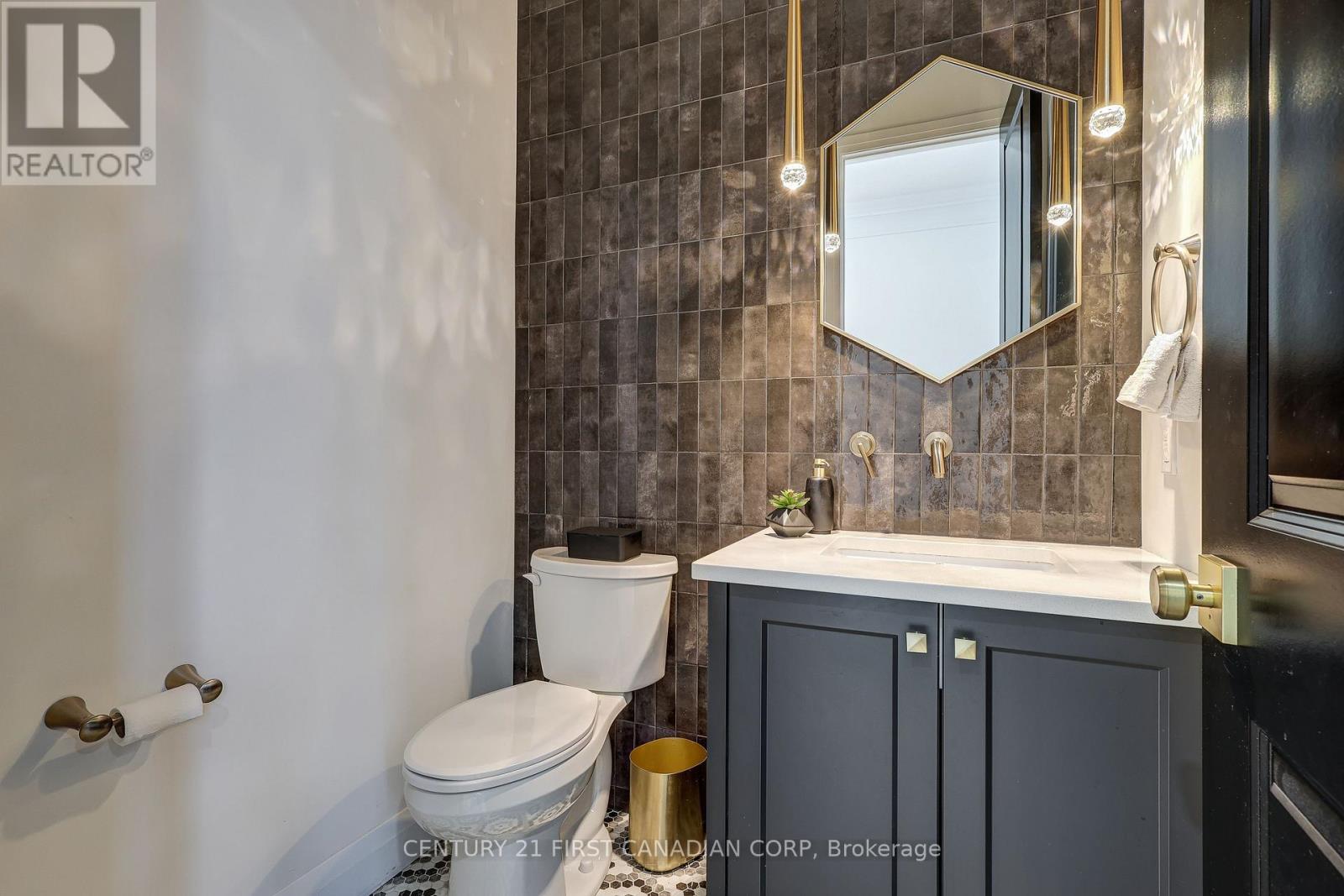 2505 Kains Road, London South, Ontario  N6K 0C8 - Photo 9 - X12826290