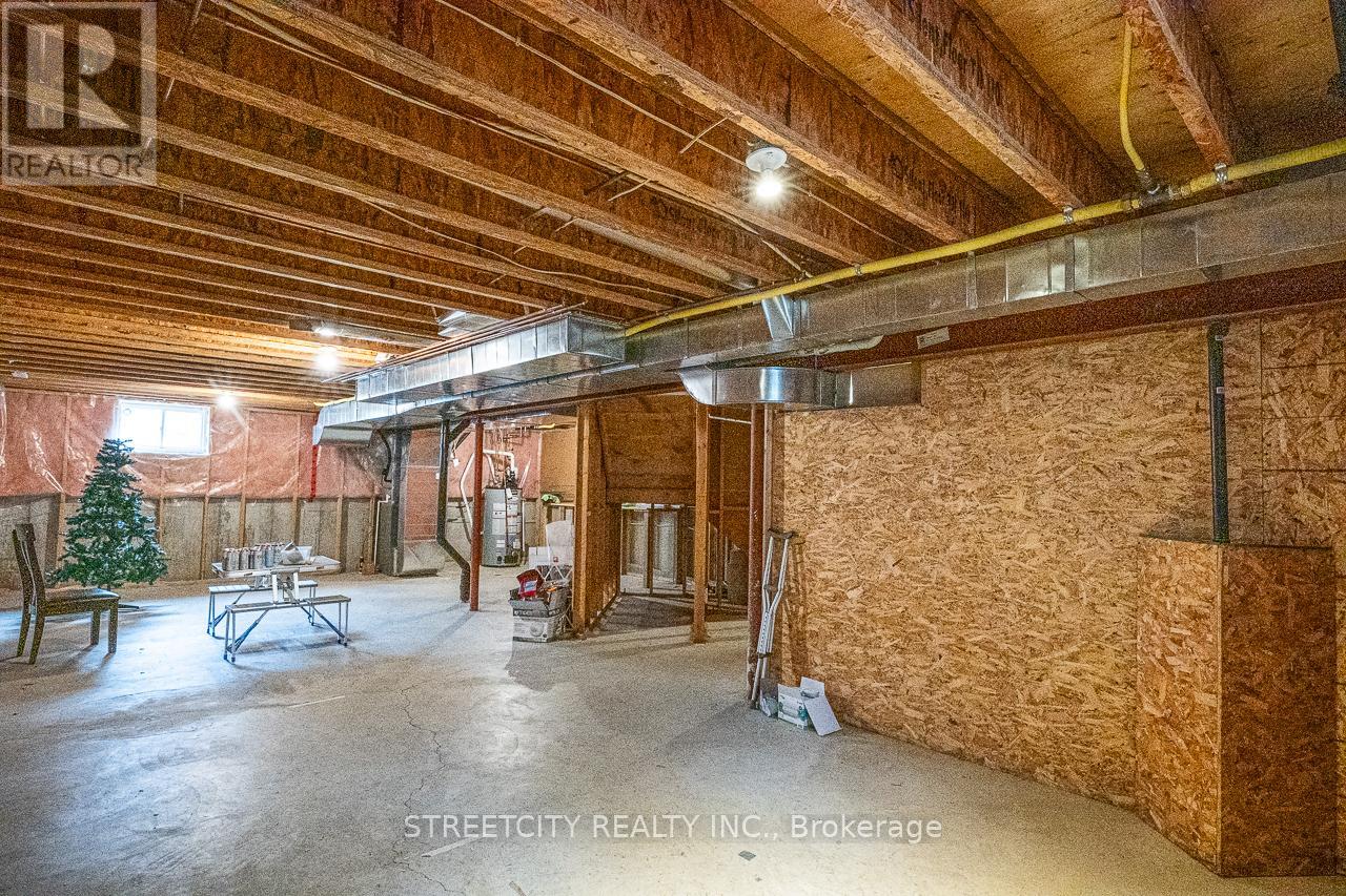 1366 Kains Woods Terrace, London South, Ontario  N6K 4Z7 - Photo 47 - X12826350