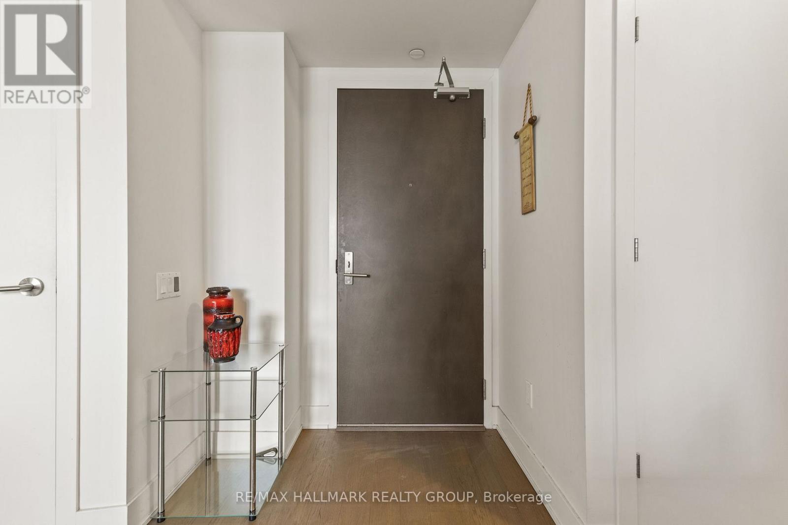 418 - 411 Mackay Street, Ottawa, Ontario  K1M 2C5 - Photo 4 - X12826130