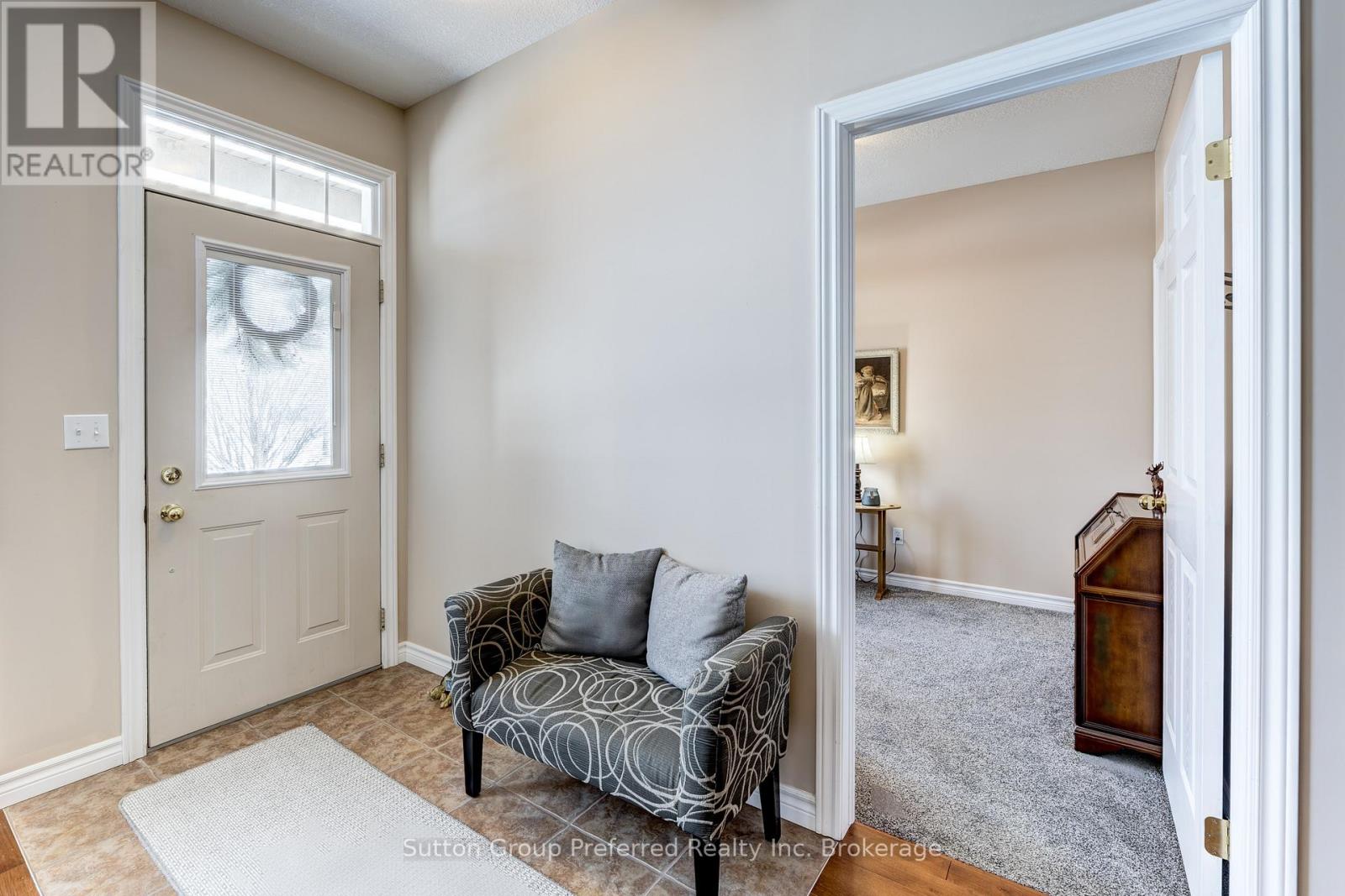 661 Southwood Way, Woodstock, Ontario  N4S 9A6 - Photo 5 - X12826116