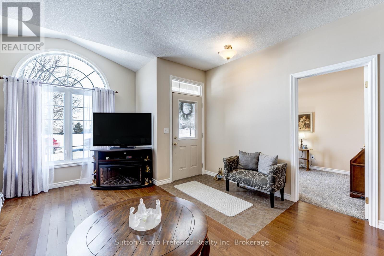 661 Southwood Way, Woodstock, Ontario  N4S 9A6 - Photo 7 - X12826116