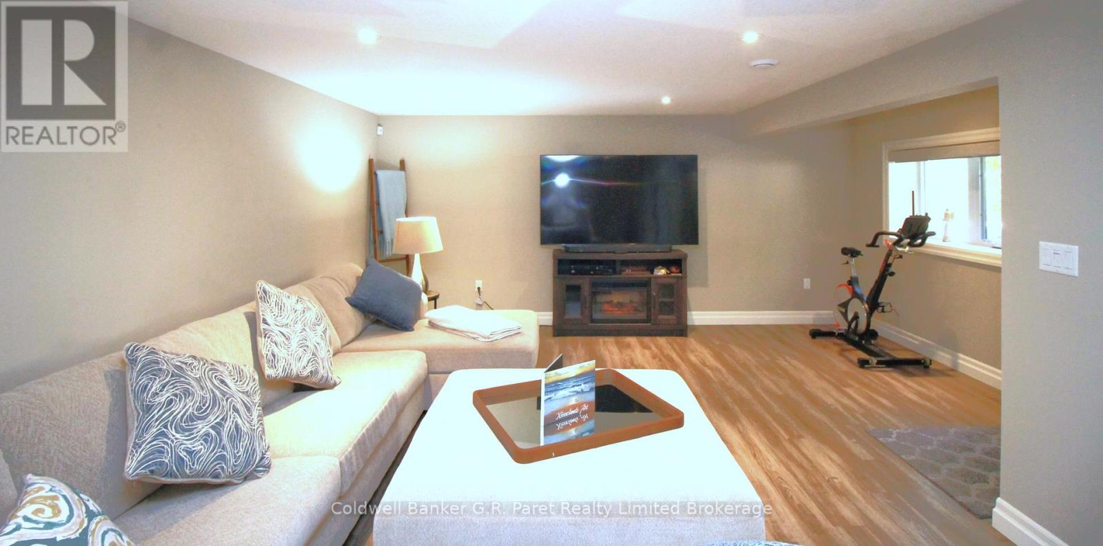 10151 Pinery Bluffs Road, Lambton Shores, Ontario  N0M 1T0 - Photo 27 - X12826354