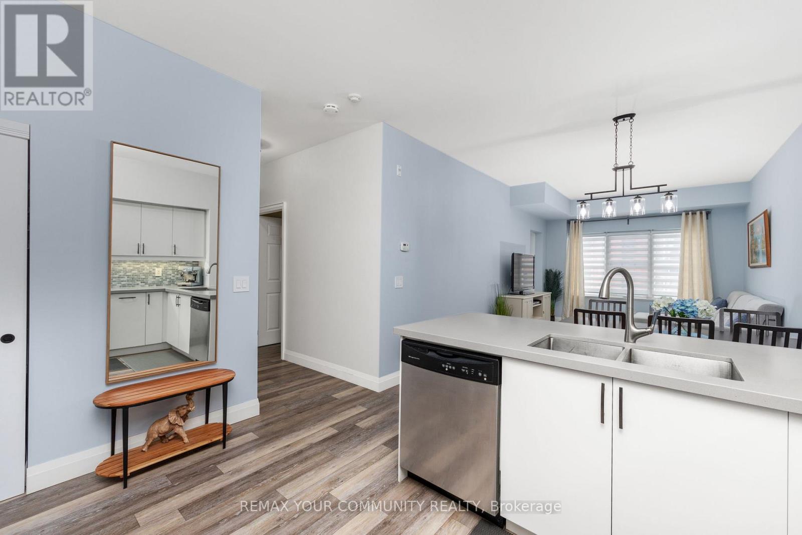 202 - 9973 Keele Street, Vaughan, Ontario  L6A 3Y5 - Photo 5 - N12825962