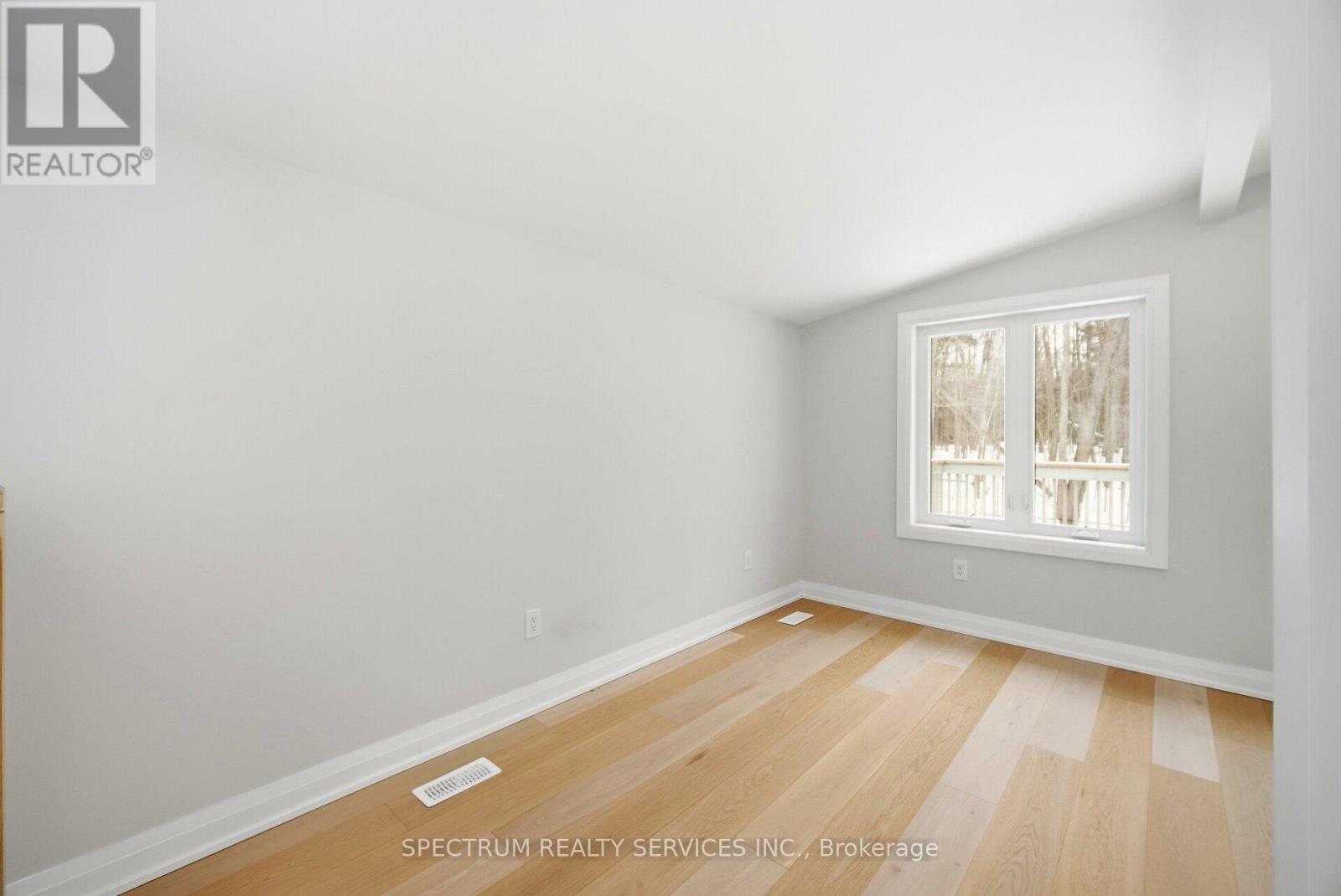 161 Antigua Drive, Wasaga Beach, Ontario  L9Z 2S2 - Photo 13 - S12591562