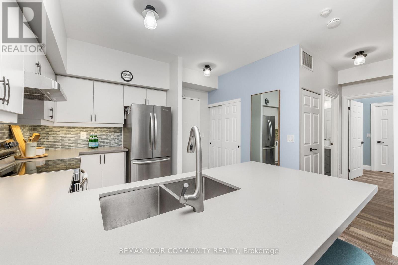 202 - 9973 Keele Street, Vaughan, Ontario  L6A 3Y5 - Photo 6 - N12825962