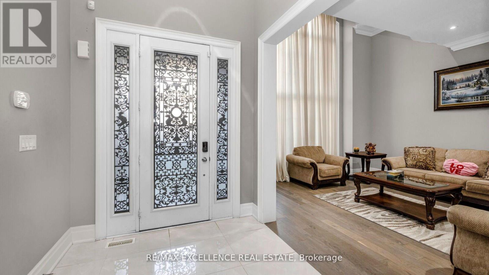 95 Gordon Randle Drive, Brampton, Ontario  L6P 4H6 - Photo 3 - W12822890