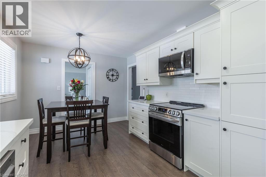 8225 Paddock Trail Drive, Niagara Falls, Ontario  L2H 1X1 - Photo 10 - 40808174