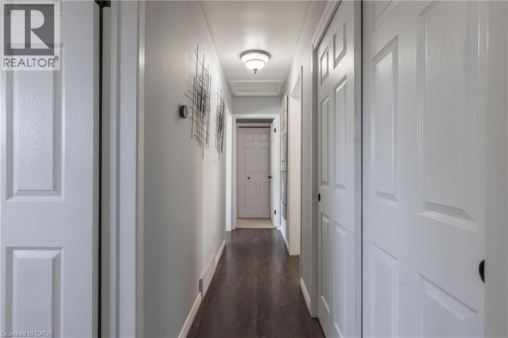 8225 Paddock Trail Drive, Niagara Falls, Ontario  L2H 1X1 - Photo 13 - 40808174