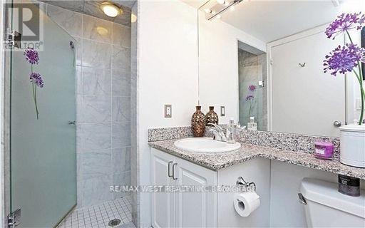 2012 - 8 Park Road, Toronto, Ontario  M4W 3S5 - Photo 11 - C12826234