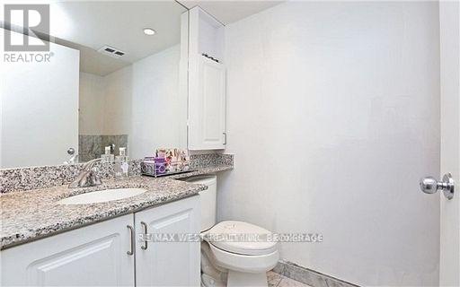 2012 - 8 Park Road, Toronto, Ontario  M4W 3S5 - Photo 15 - C12826234