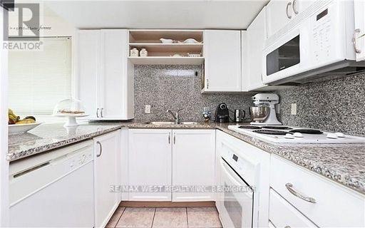 2012 - 8 Park Road, Toronto, Ontario  M4W 3S5 - Photo 9 - C12826234