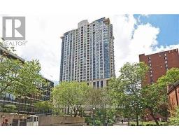 2012 - 8 PARK ROAD, Toronto, Ontario