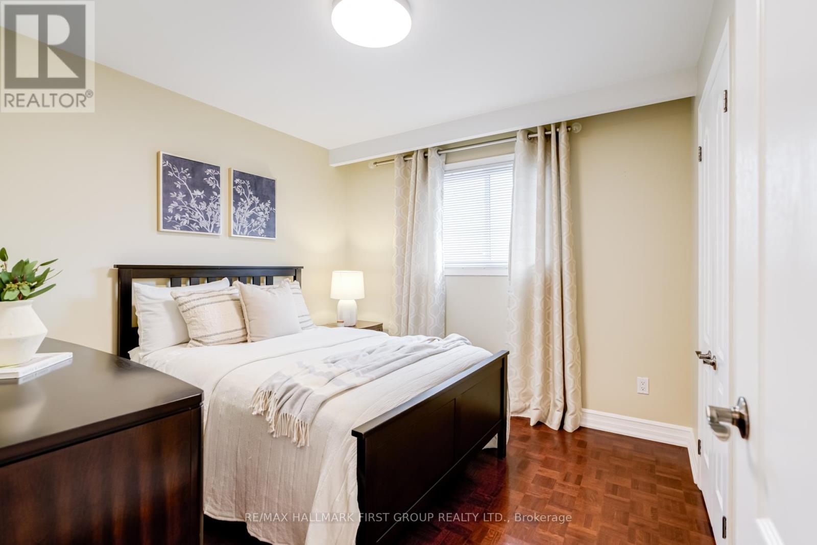 520 Mcleod Crescent, Pickering, Ontario  L1W 3M5 - Photo 15 - E12826136