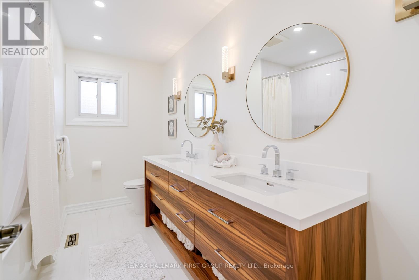 520 Mcleod Crescent, Pickering, Ontario  L1W 3M5 - Photo 16 - E12826136