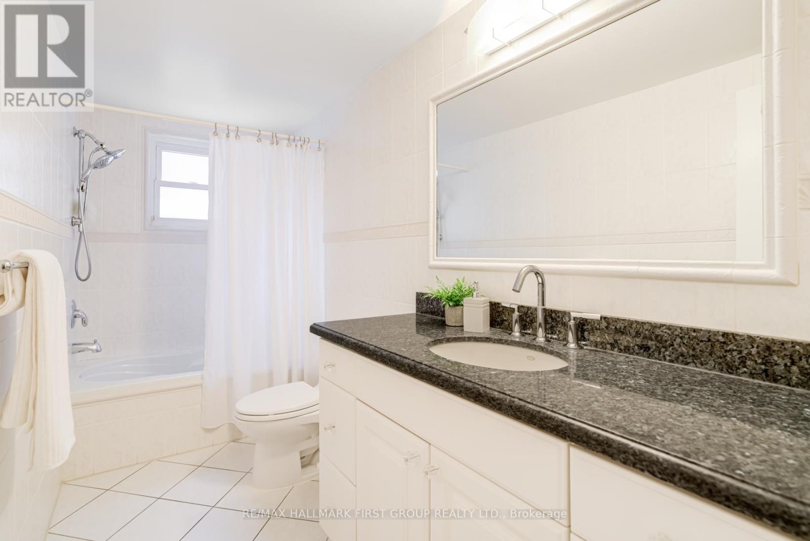 520 Mcleod Crescent, Pickering, Ontario  L1W 3M5 - Photo 20 - E12826136