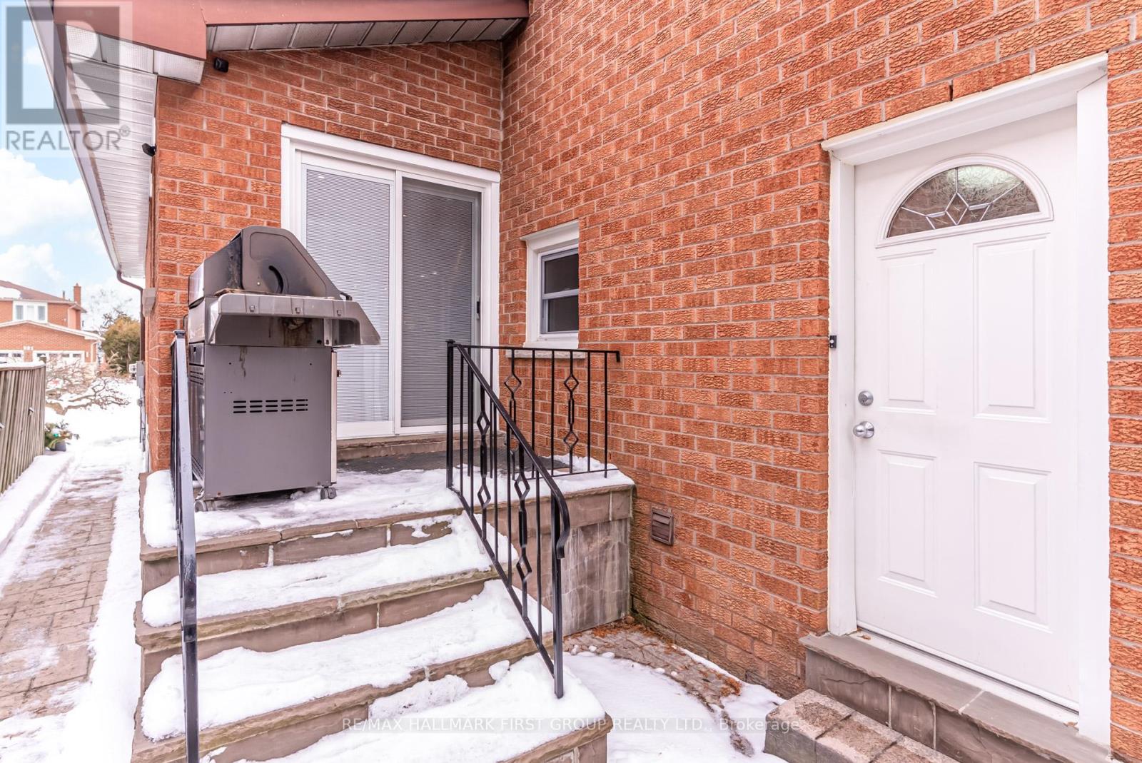 520 Mcleod Crescent, Pickering, Ontario  L1W 3M5 - Photo 26 - E12826136