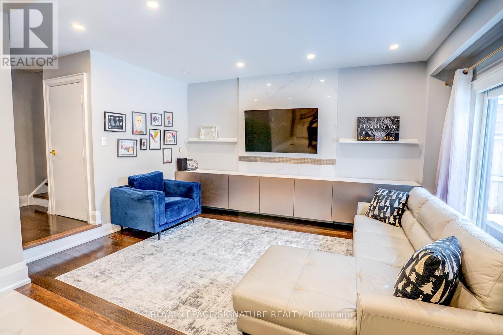 216 Huntsmill Boulevard, Toronto, Ontario  M1W 3E1 - Photo 18 - E12826144