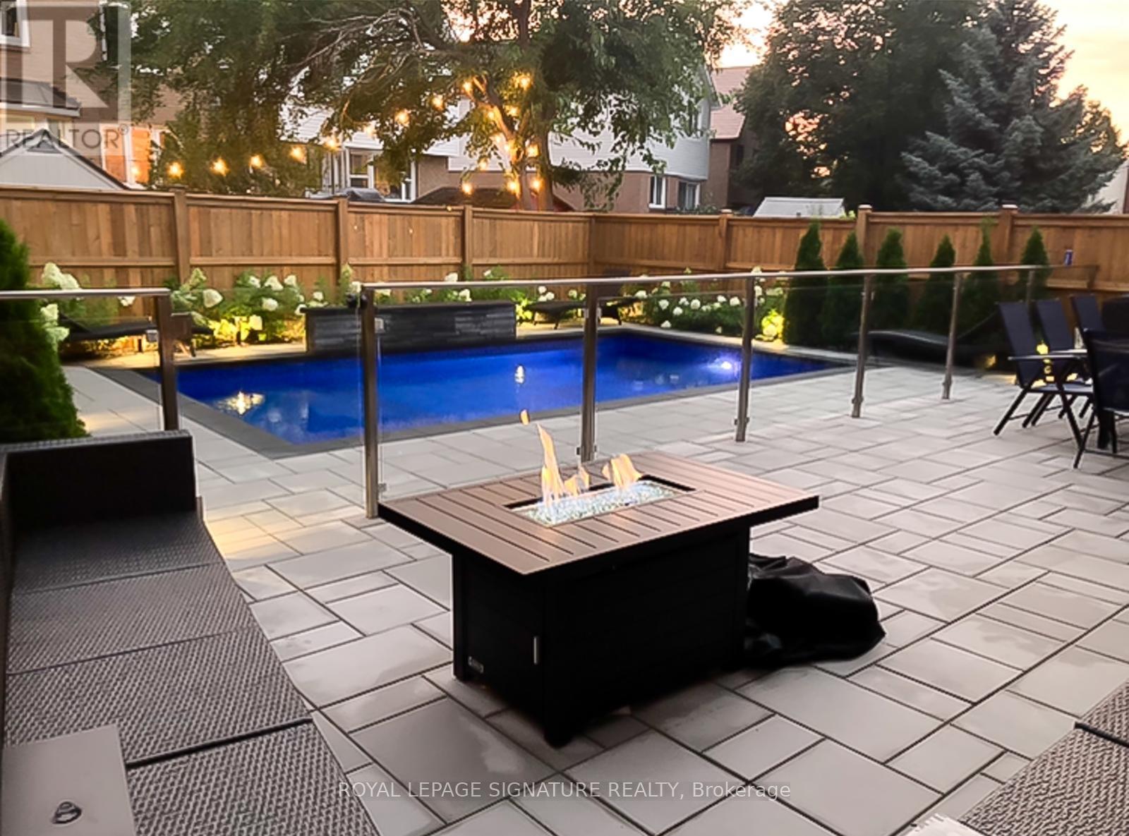 216 Huntsmill Boulevard, Toronto, Ontario  M1W 3E1 - Photo 48 - E12826144