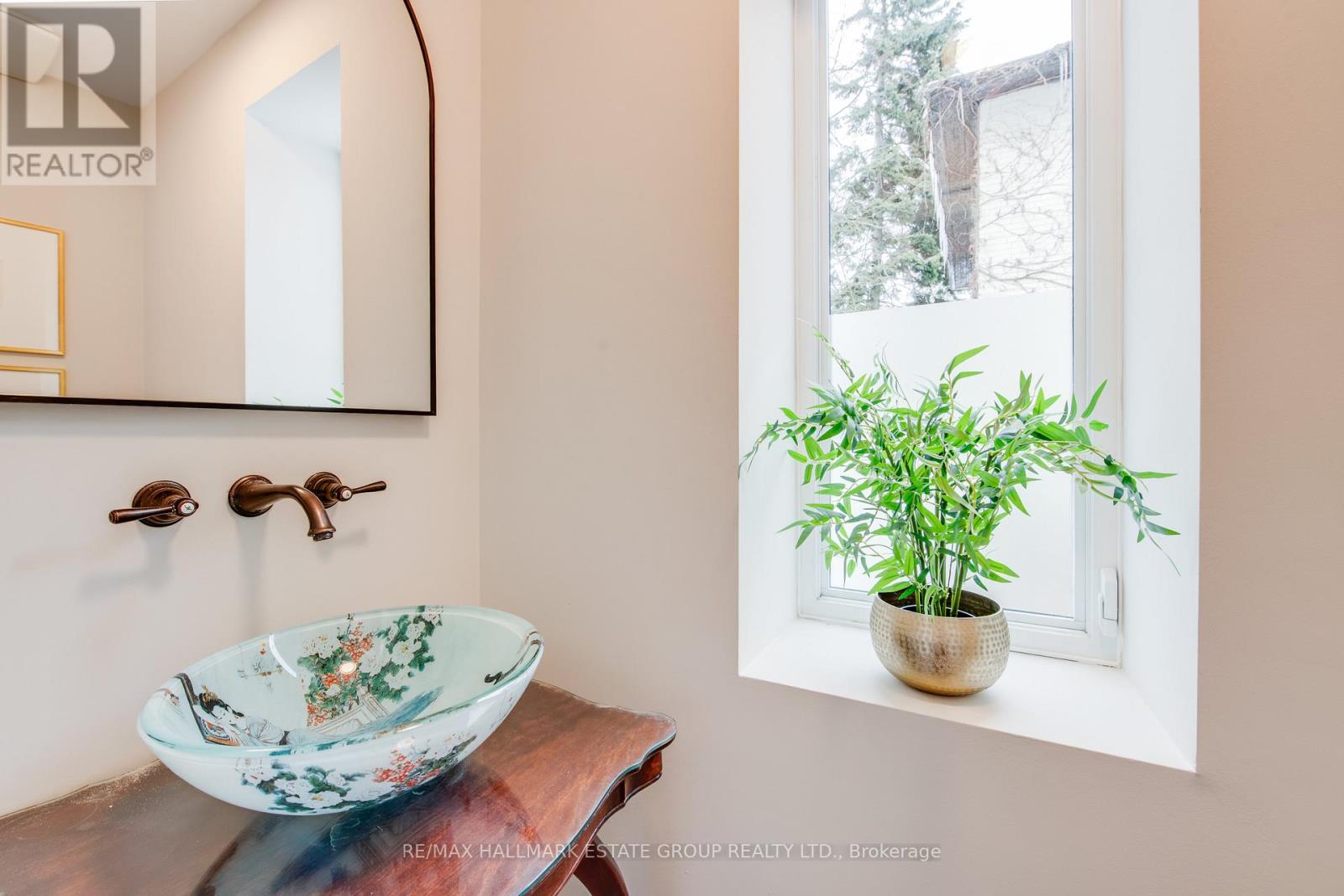 25 Neville Park Boulevard, Toronto, Ontario  M4E 3P5 - Photo 15 - E12826214