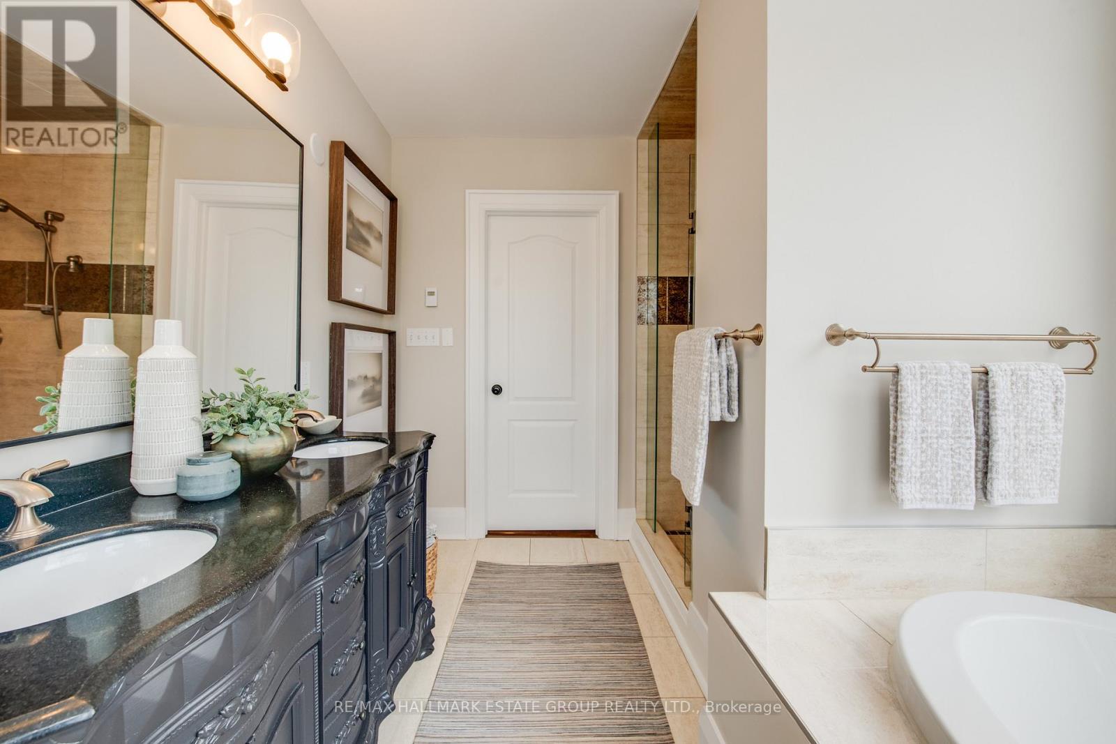 25 Neville Park Boulevard, Toronto, Ontario  M4E 3P5 - Photo 22 - E12826214