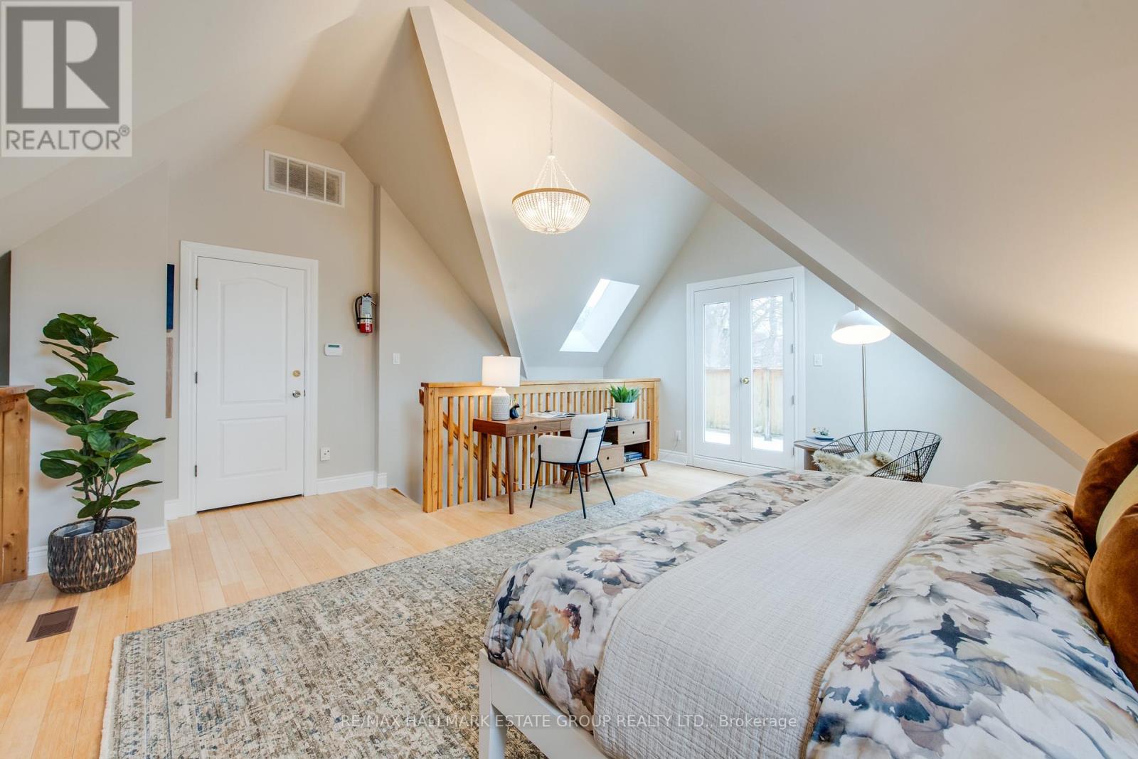 25 Neville Park Boulevard, Toronto, Ontario  M4E 3P5 - Photo 39 - E12826214