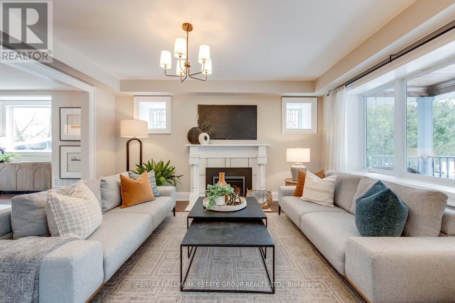 25 Neville Park Boulevard, Toronto, Ontario  M4E 3P5 - Photo 4 - E12826214