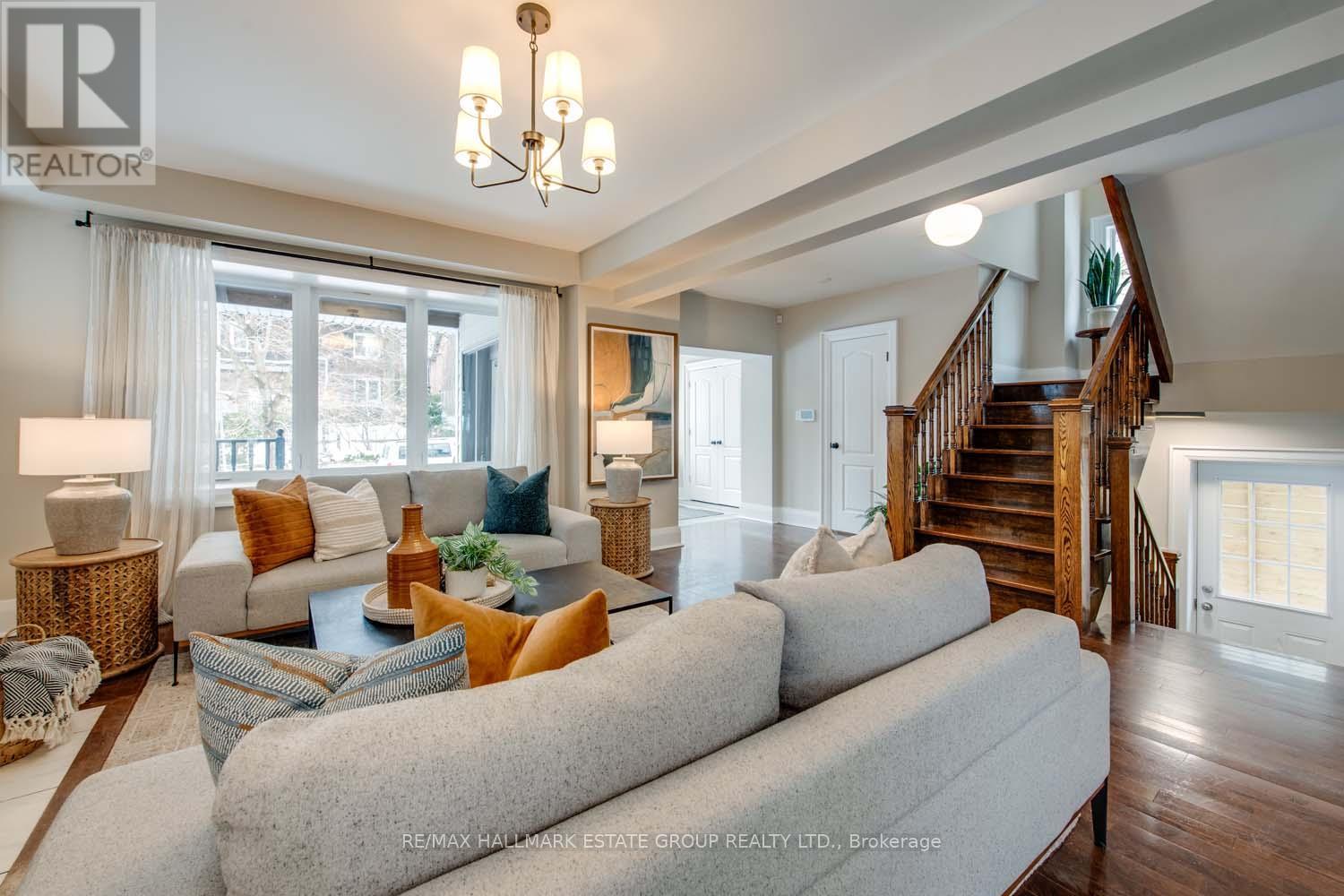 25 Neville Park Boulevard, Toronto, Ontario  M4E 3P5 - Photo 7 - E12826214