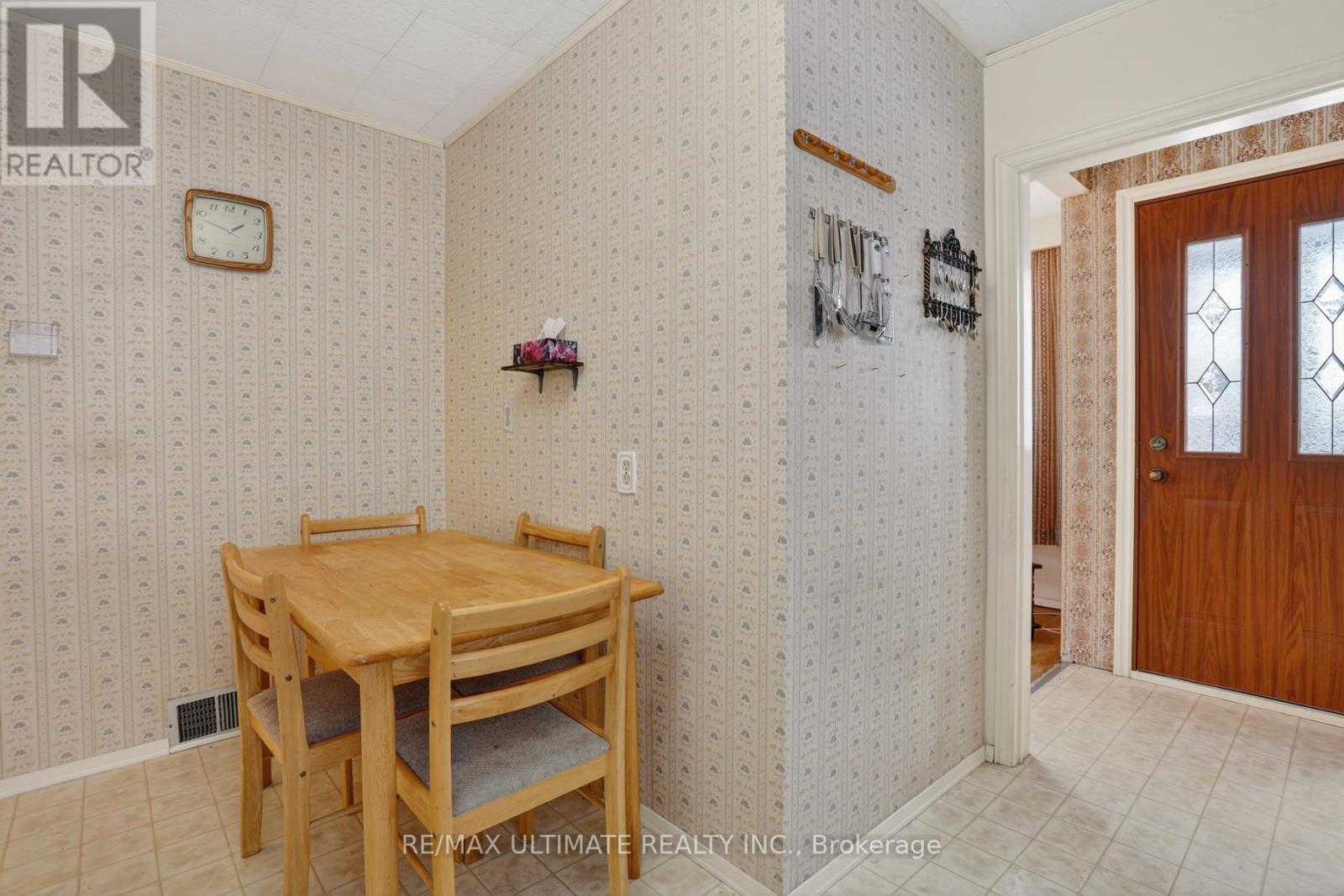 46 Medina Crescent, Toronto, Ontario  M1K 4B7 - Photo 12 - E12826252