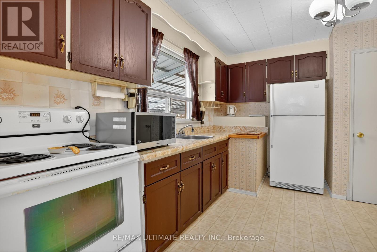 46 Medina Crescent, Toronto, Ontario  M1K 4B7 - Photo 13 - E12826252