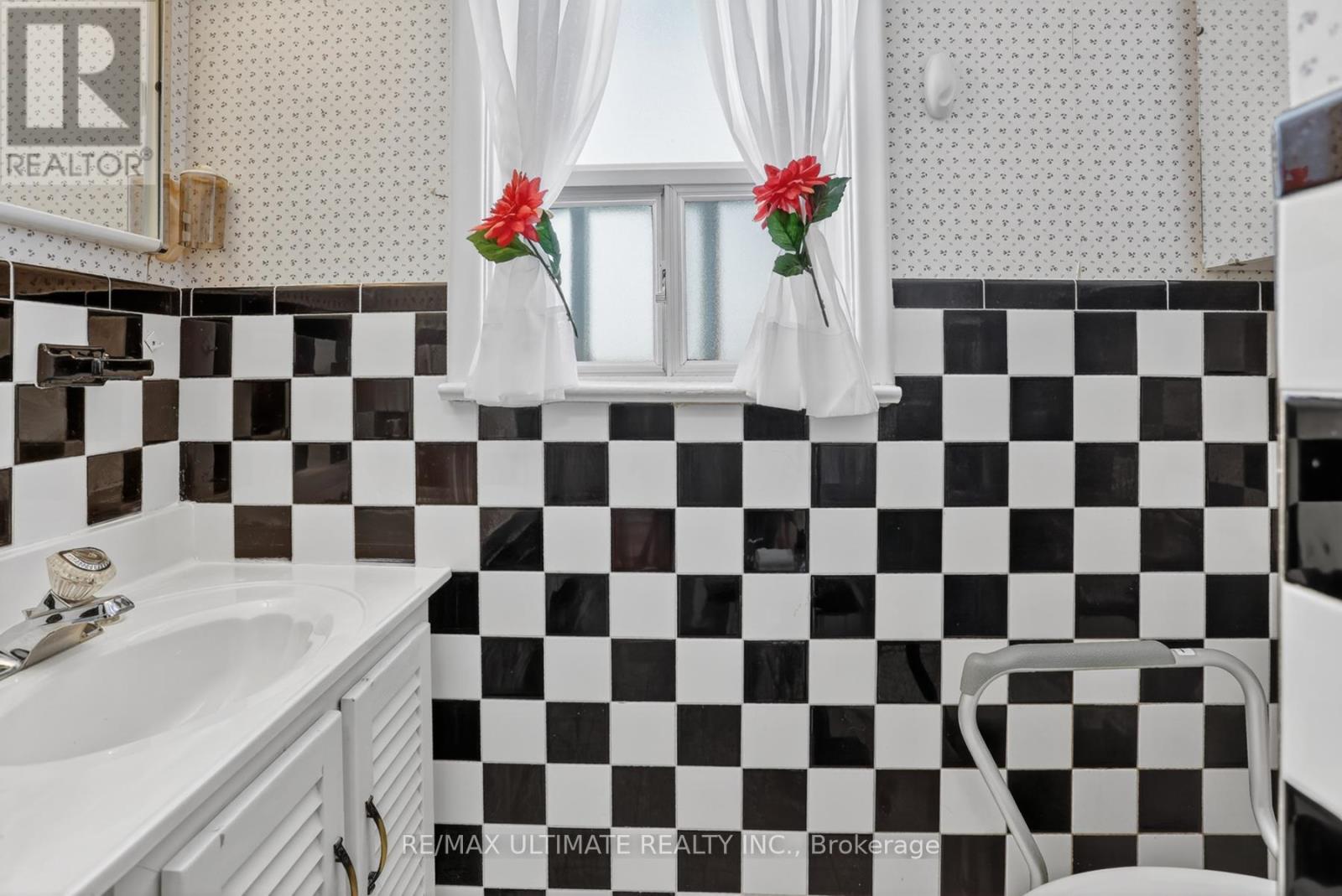 46 Medina Crescent, Toronto, Ontario  M1K 4B7 - Photo 23 - E12826252