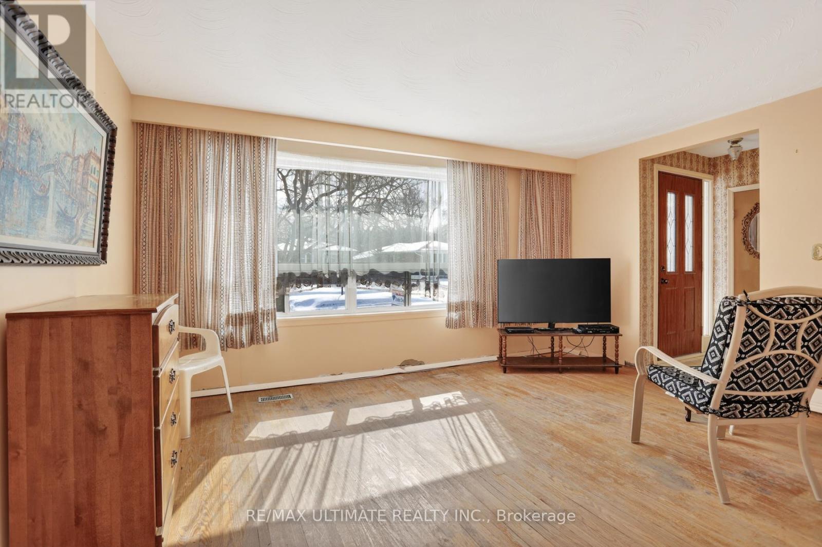 46 Medina Crescent, Toronto, Ontario  M1K 4B7 - Photo 5 - E12826252