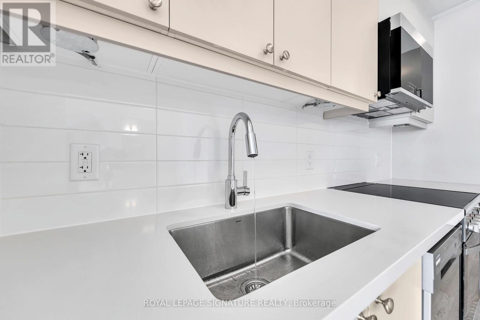 325 - 51 Clarington Boulevard, Clarington, Ontario  L1C 0A1 - Photo 7 - E12826258