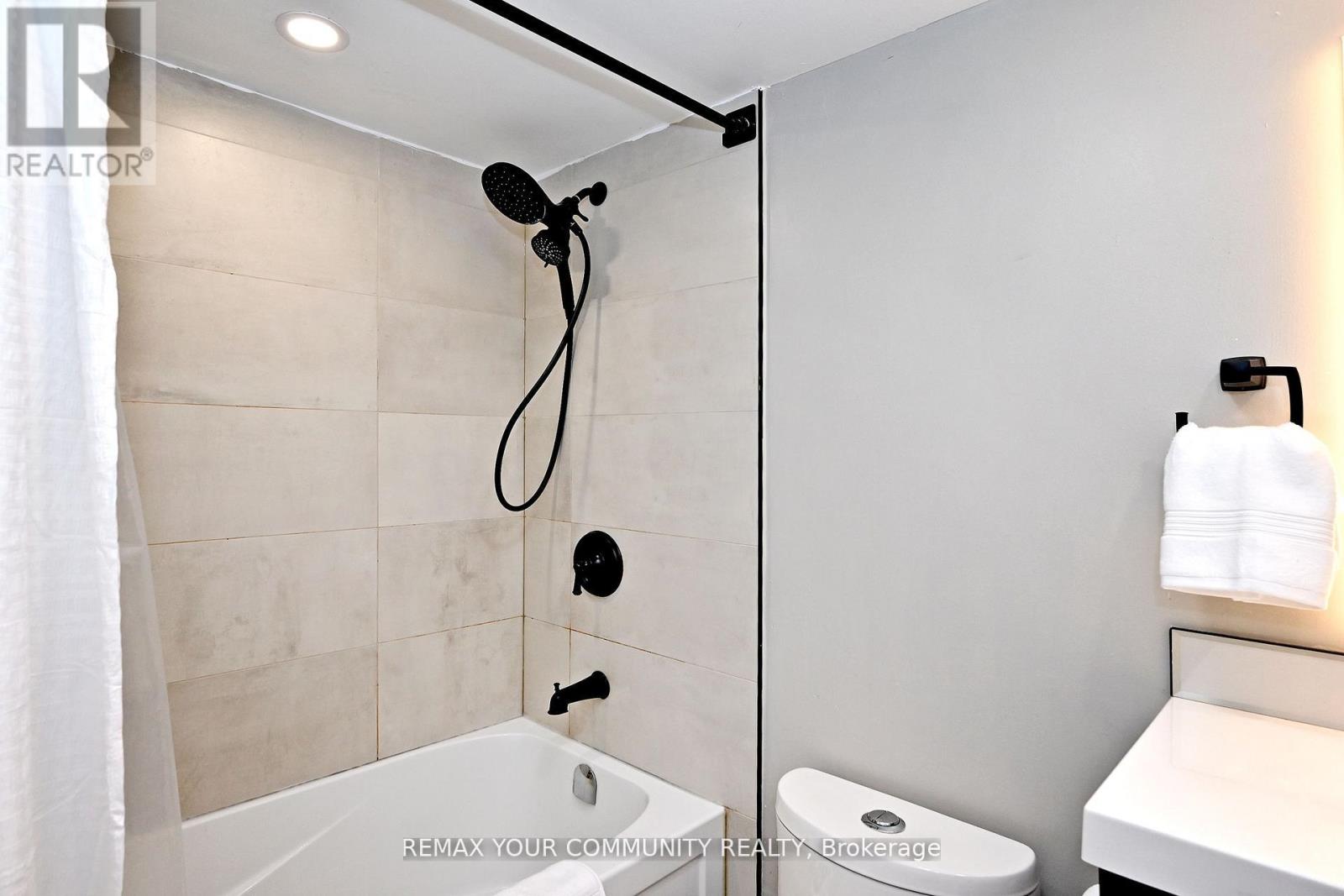 910 - 275 Bamburgh Circle, Toronto, Ontario  M1W 3X4 - Photo 35 - E12826288