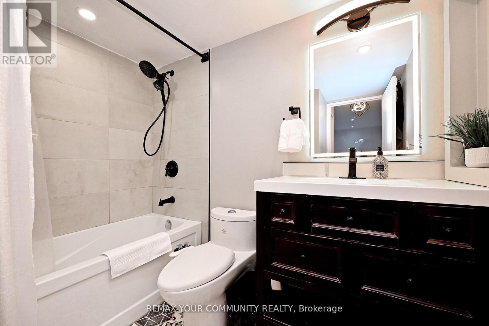 910 - 275 Bamburgh Circle, Toronto, Ontario  M1W 3X4 - Photo 36 - E12826288