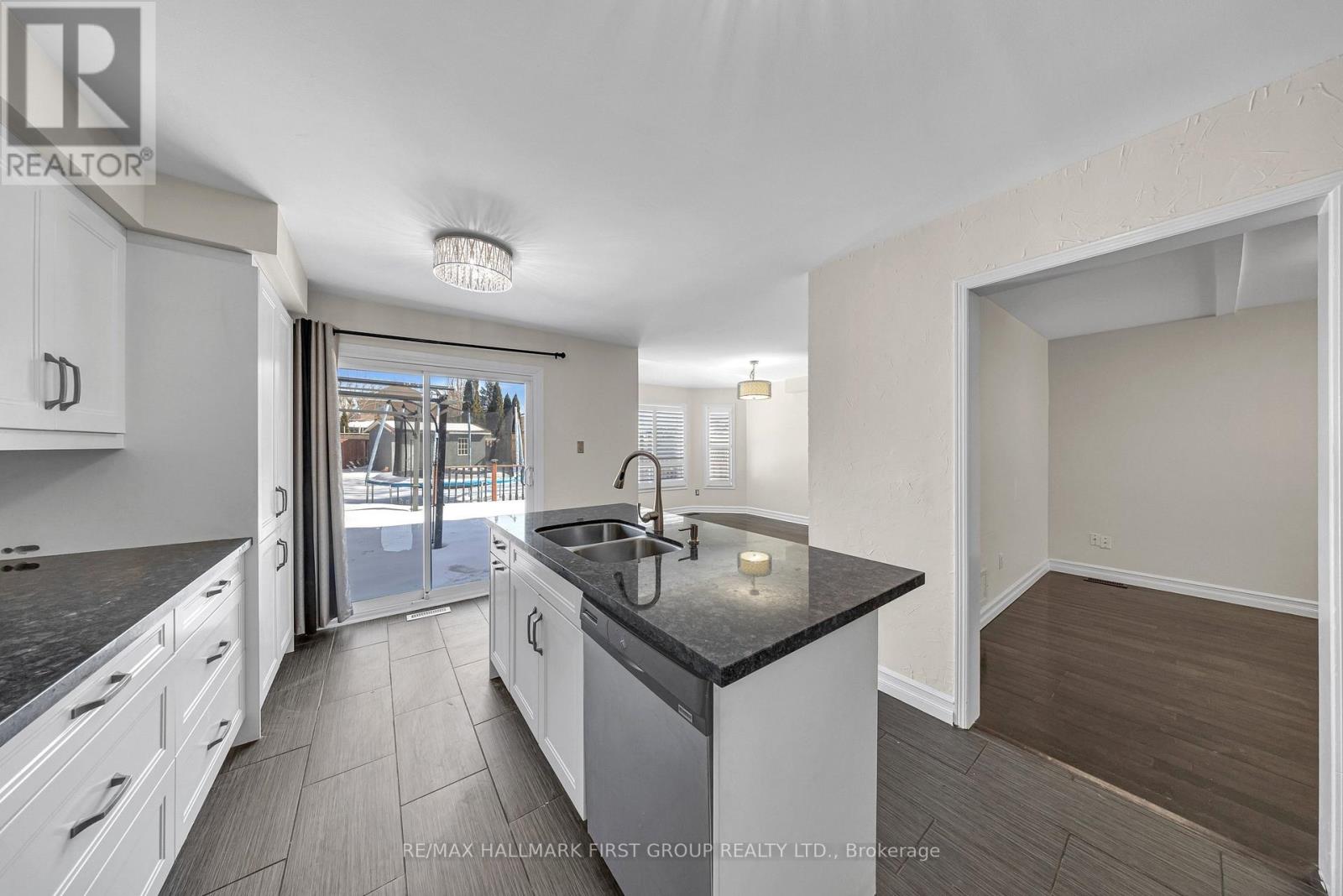 7 Steele Valley Court, Whitby, Ontario  L1R 2M4 - Photo 11 - E12826336