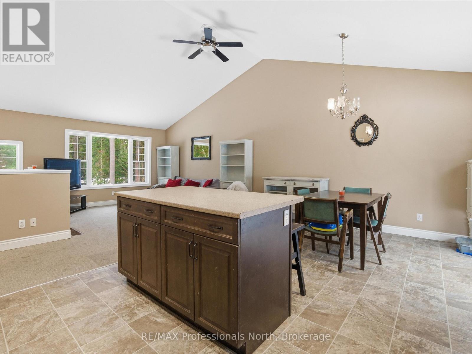 1017 Church Hill Road, Bracebridge, Ontario  P1L 1X1 - Photo 21 - X12805136