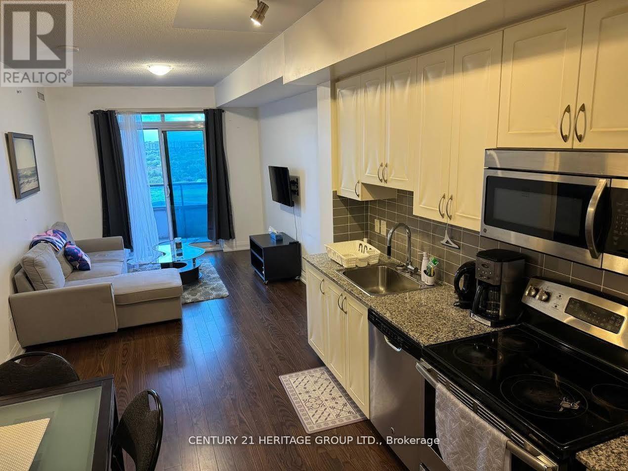 703 - 7171 Yonge Street, Markham, Ontario  L3T 0C5 - Photo 3 - N12826174