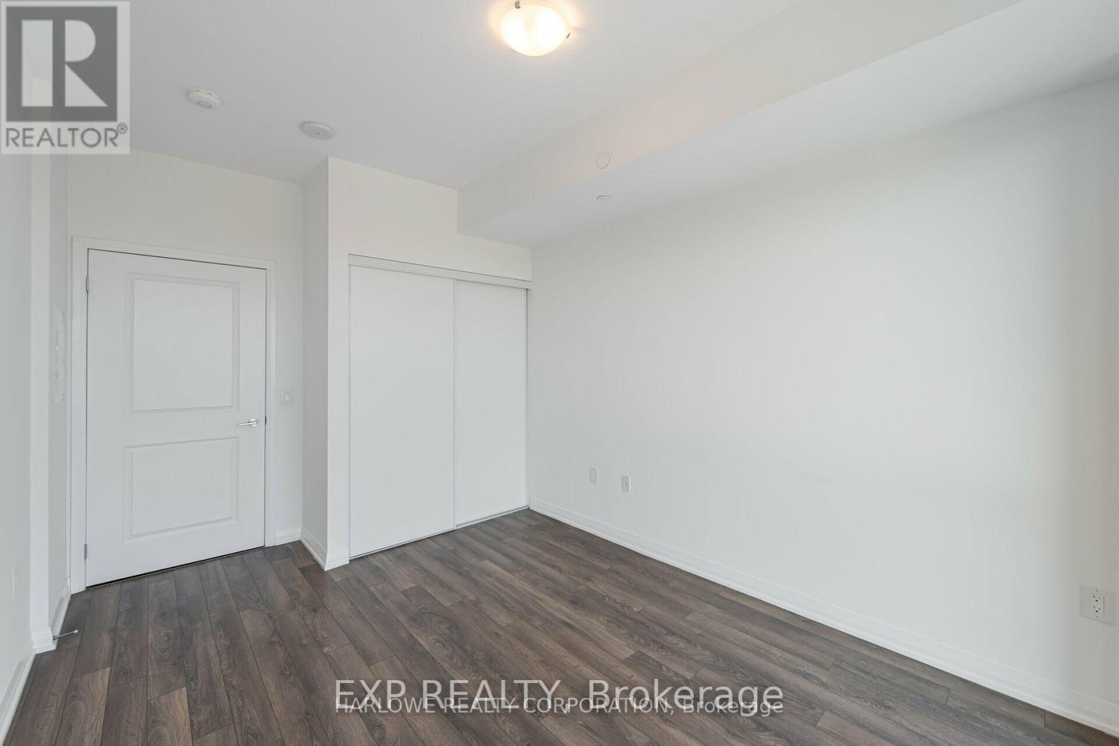 513 - 99 Eagle Rock Way, Vaughan, Ontario  L6A 5A7 - Photo 11 - N12826182