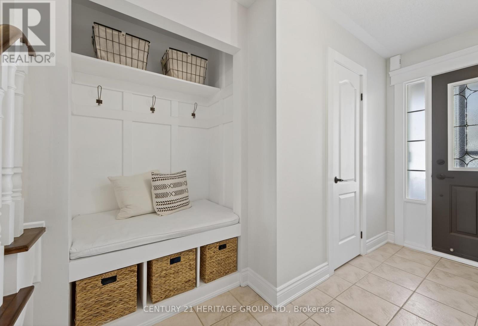 126 Glasgow Crescent, Georgina, Ontario  L4P 4B1 - Photo 4 - N12826210