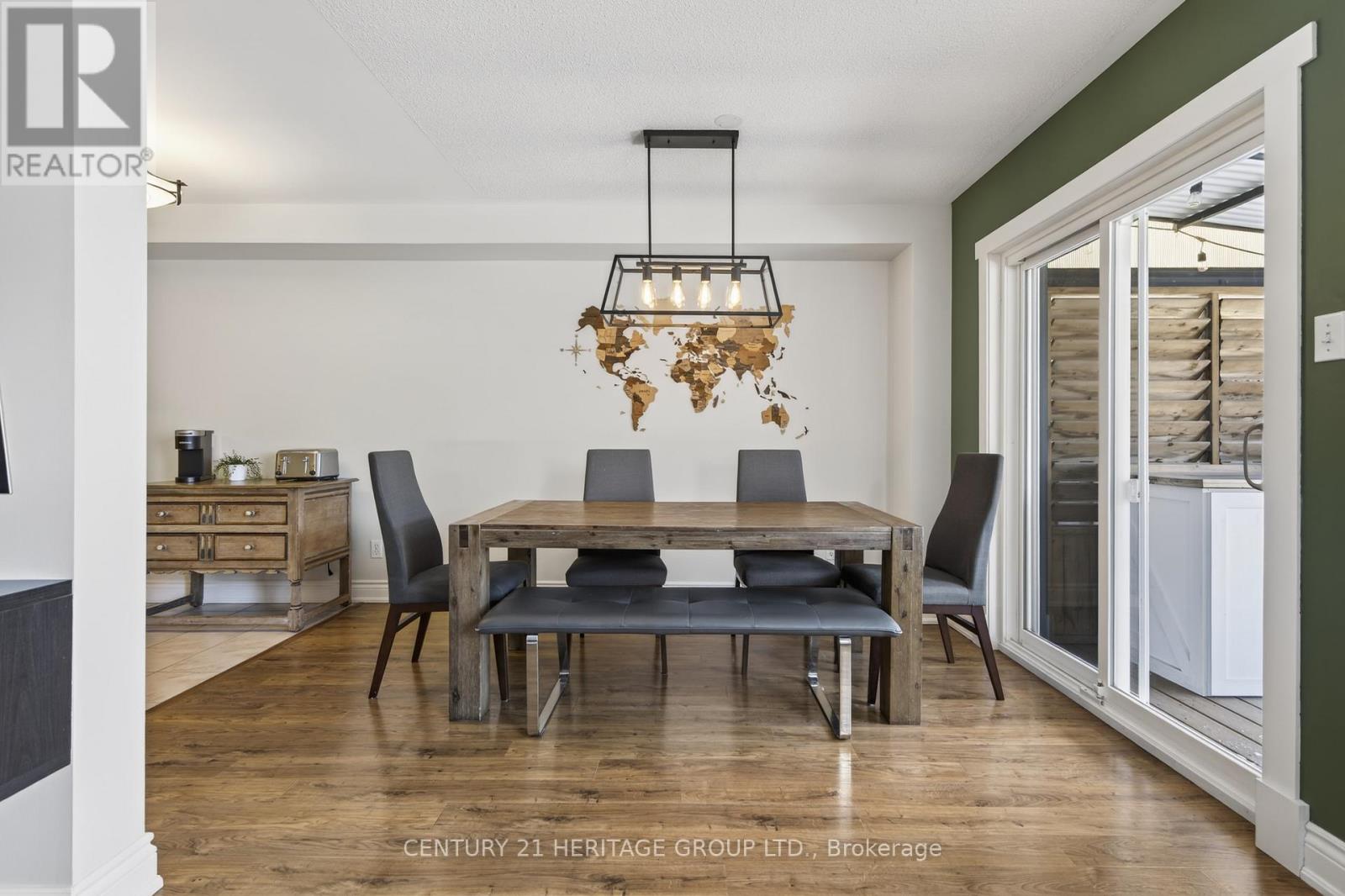 126 Glasgow Crescent, Georgina, Ontario  L4P 4B1 - Photo 8 - N12826210