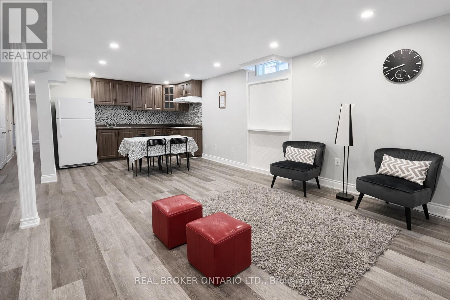 Lower - 3183 Valcourt Crescent, Mississauga, Ontario  L5L 5K2 - Photo 2 - W12803764