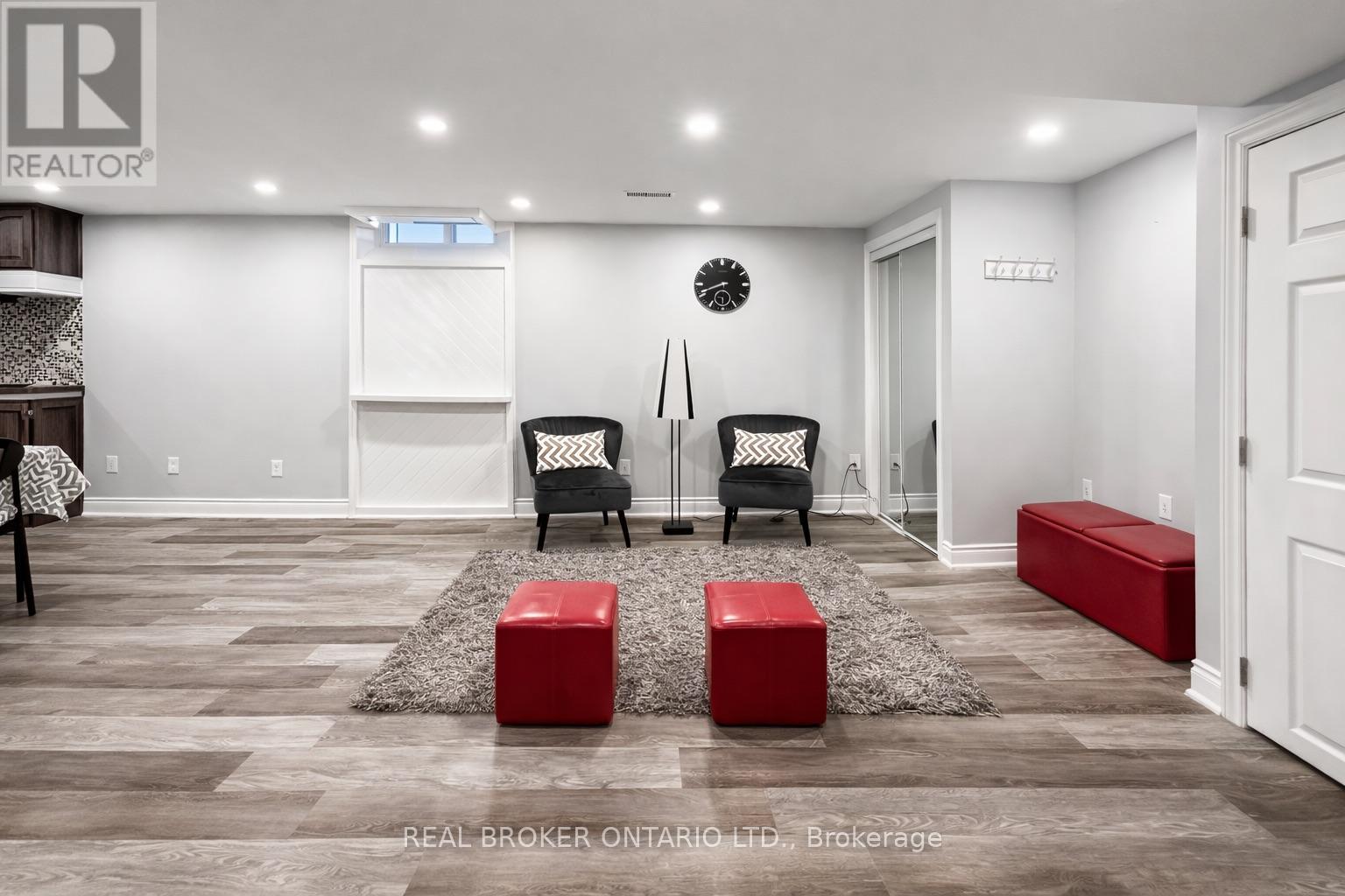 Lower - 3183 Valcourt Crescent, Mississauga, Ontario  L5L 5K2 - Photo 3 - W12803764