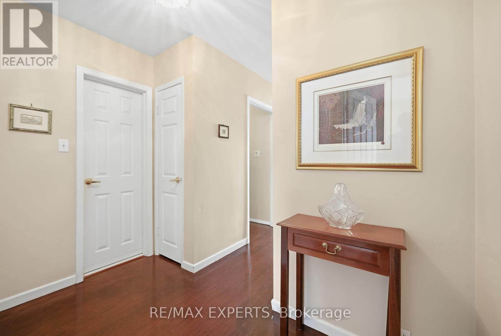 359 The Westway, Toronto, Ontario  M9R 1H1 - Photo 19 - W12826126