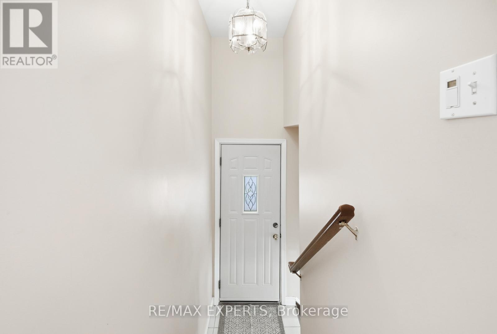 359 The Westway, Toronto, Ontario  M9R 1H1 - Photo 26 - W12826126