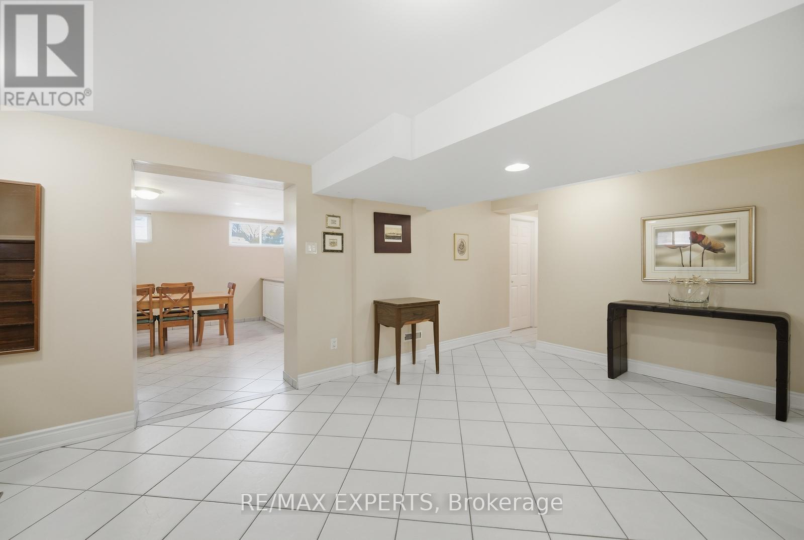 359 The Westway, Toronto, Ontario  M9R 1H1 - Photo 31 - W12826126