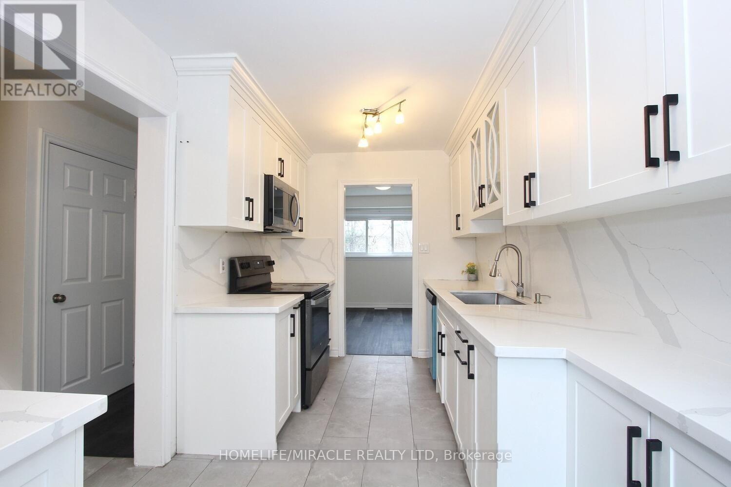 27 Craigleigh Crescent, Brampton, Ontario  L6T 2E3 - Photo 10 - W12826164